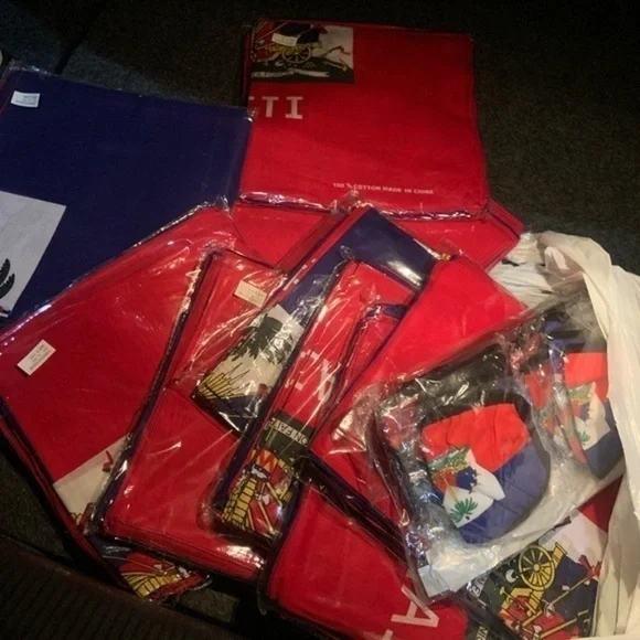 MVP Adjustable Face Mask, Haitian Flag Day - Picture 4 of 4